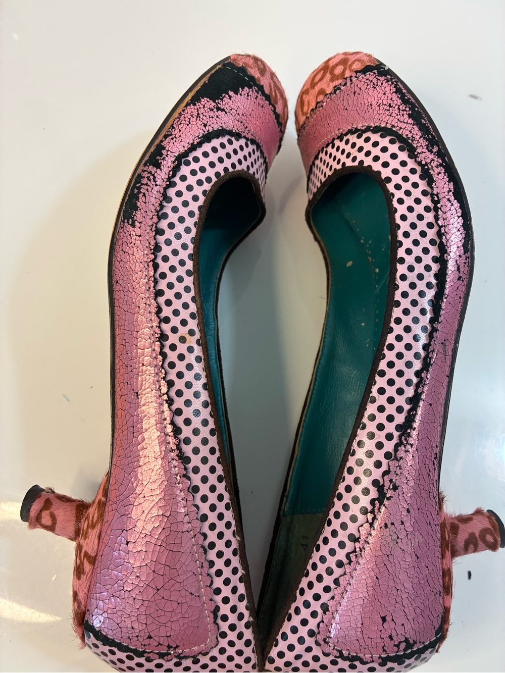VTG Irregular Choice 41EU 10 Pink Patterned Kitten Heel Pumps Distressed READ - Picture 7 of 16